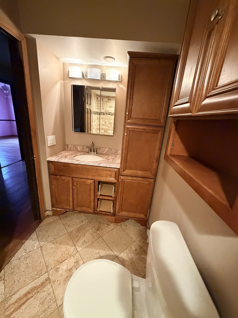 516 Ca Crest Drive, Shorewood, IL 60404