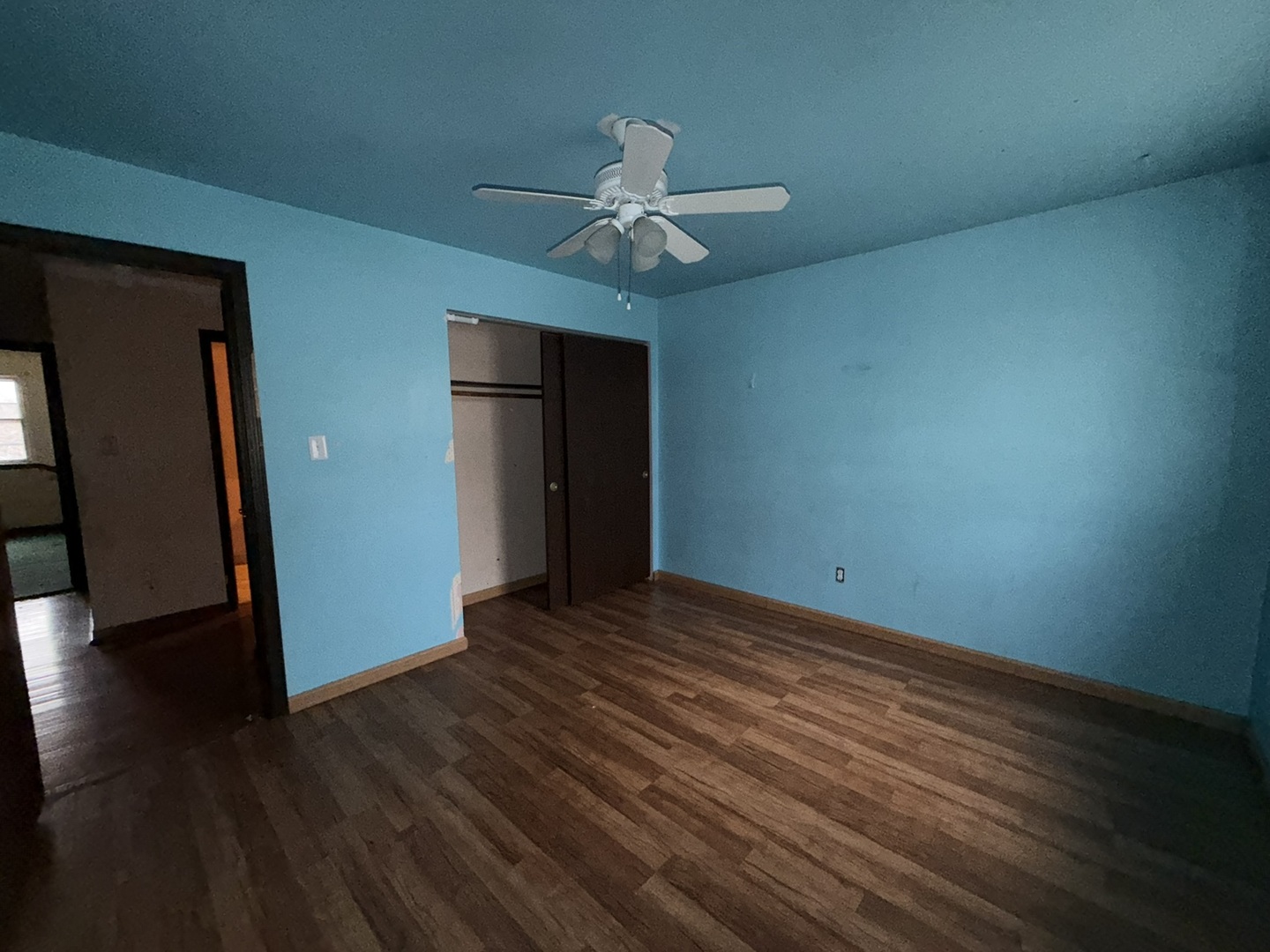 516 Ca Crest Drive, Shorewood, IL 60404