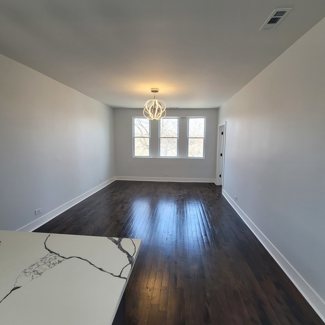 7919 S Ellis Avenue, Chicago, IL 60619