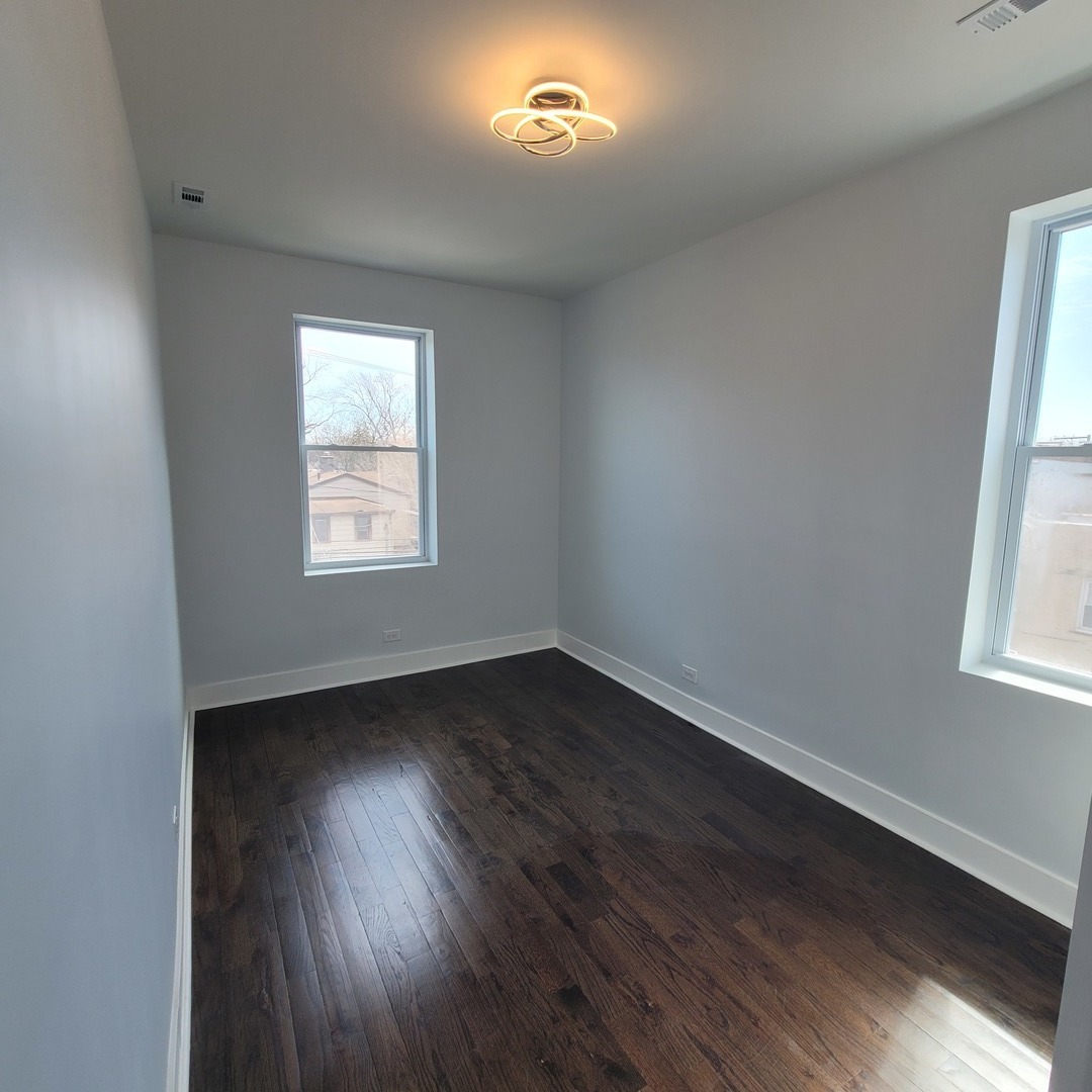 7919 S Ellis Avenue, Chicago, IL 60619