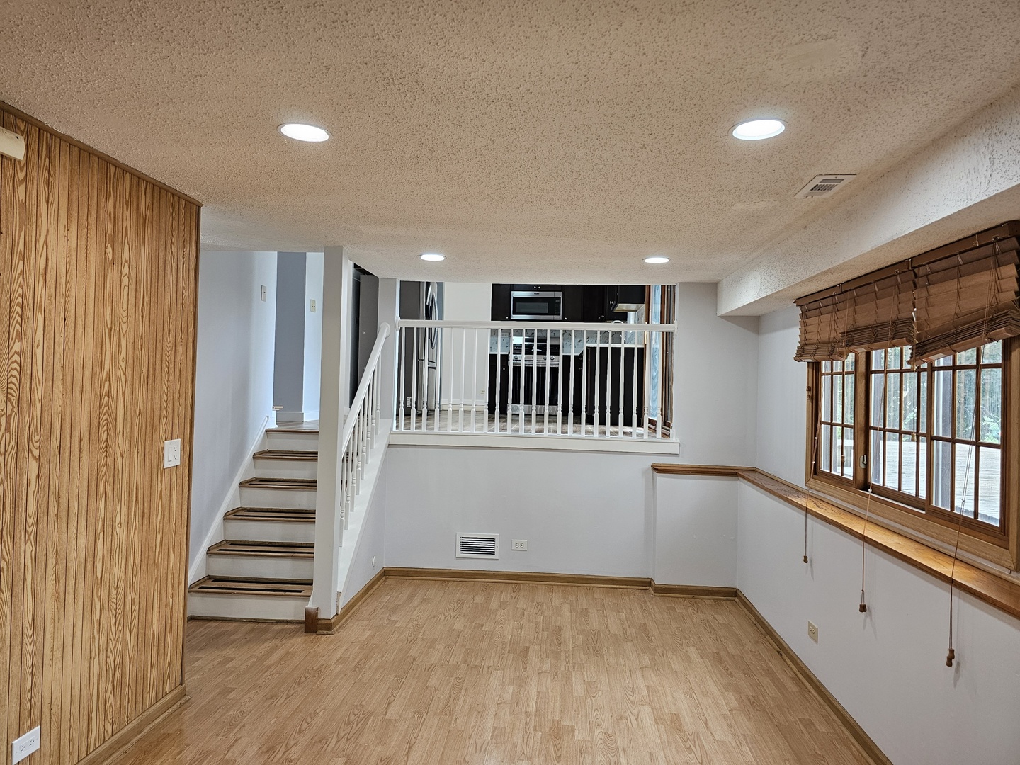 1016 Concord Drive, Bartlett, IL 60103