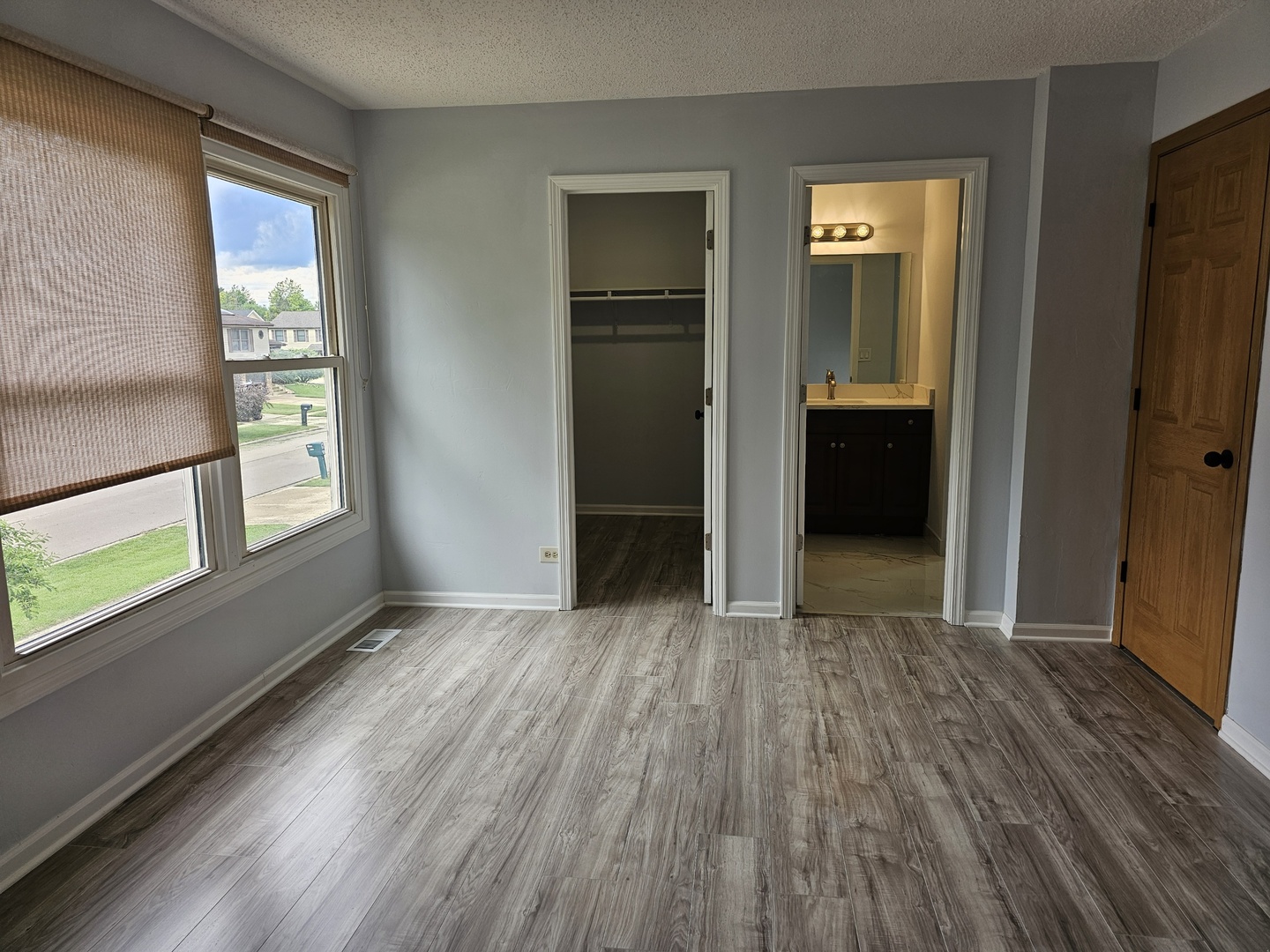 1016 Concord Drive, Bartlett, IL 60103