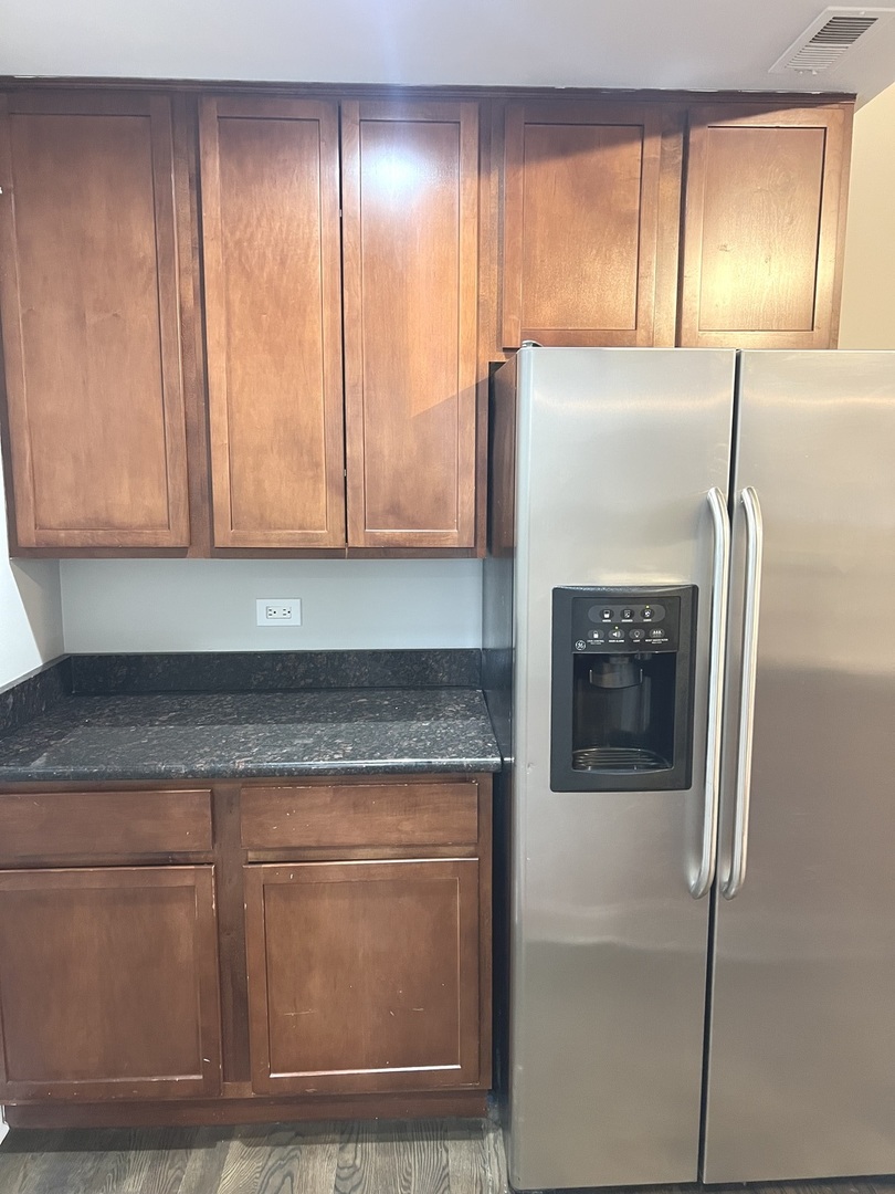 2254 W Arthur Avenue #1051A, Chicago, IL 60645