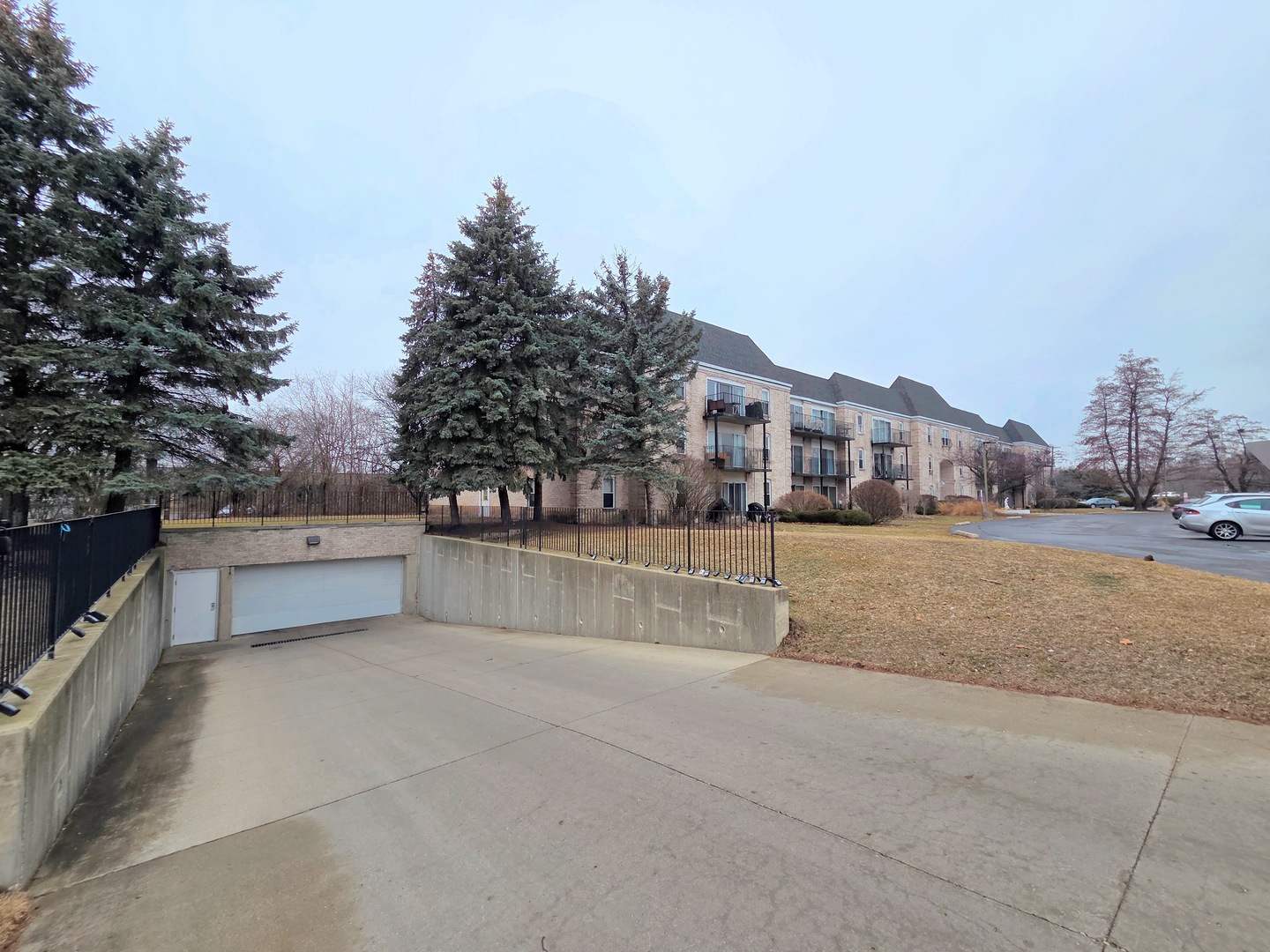 5001 Carriage Way Drive #116, Rolling Meadows, IL 60008