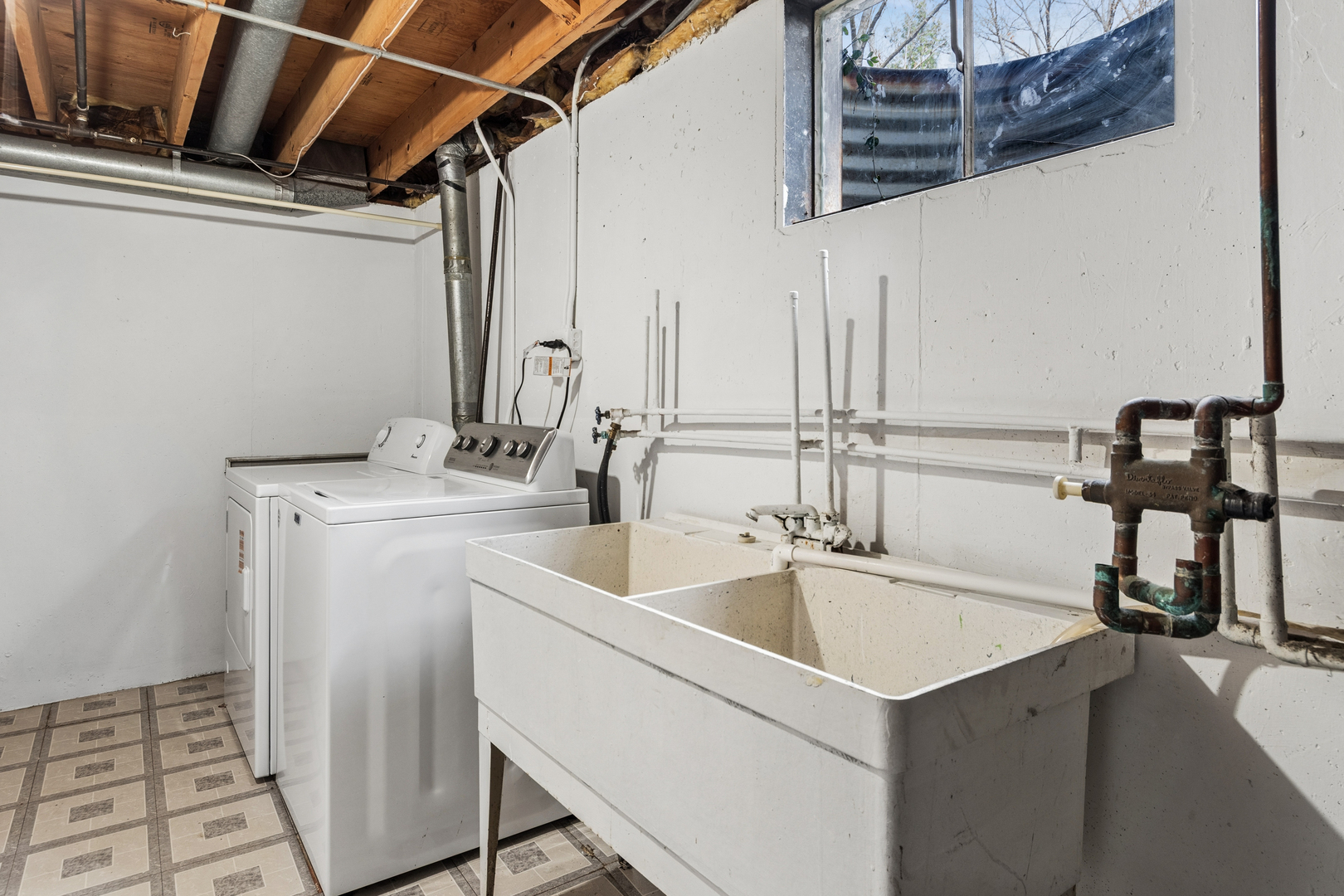 1620 Fairway Lane, Naperville, IL 60565