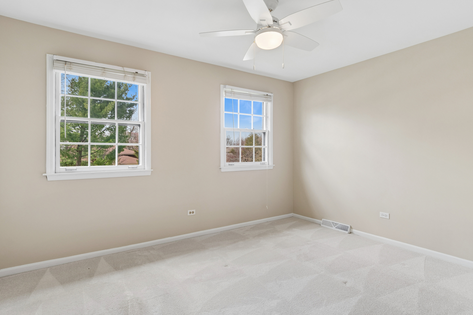 1620 Fairway Lane, Naperville, IL 60565