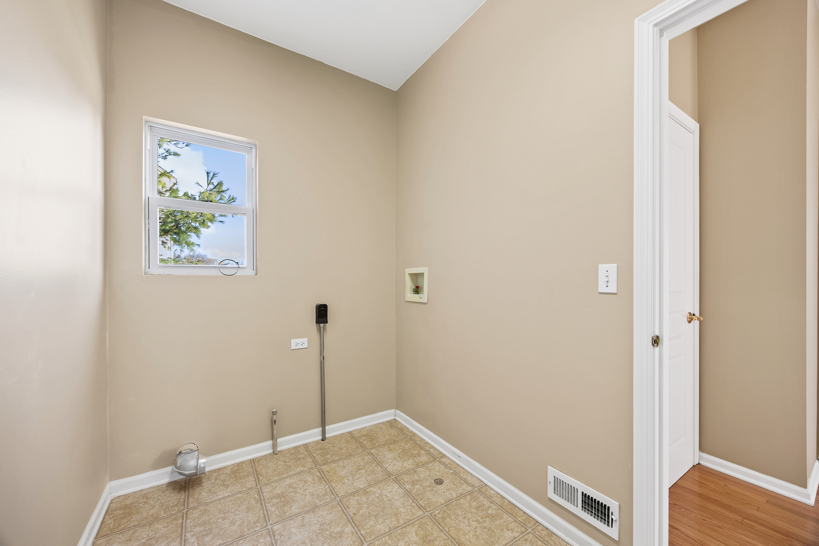 6 CATALPA Court, Bolingbrook, IL 60490