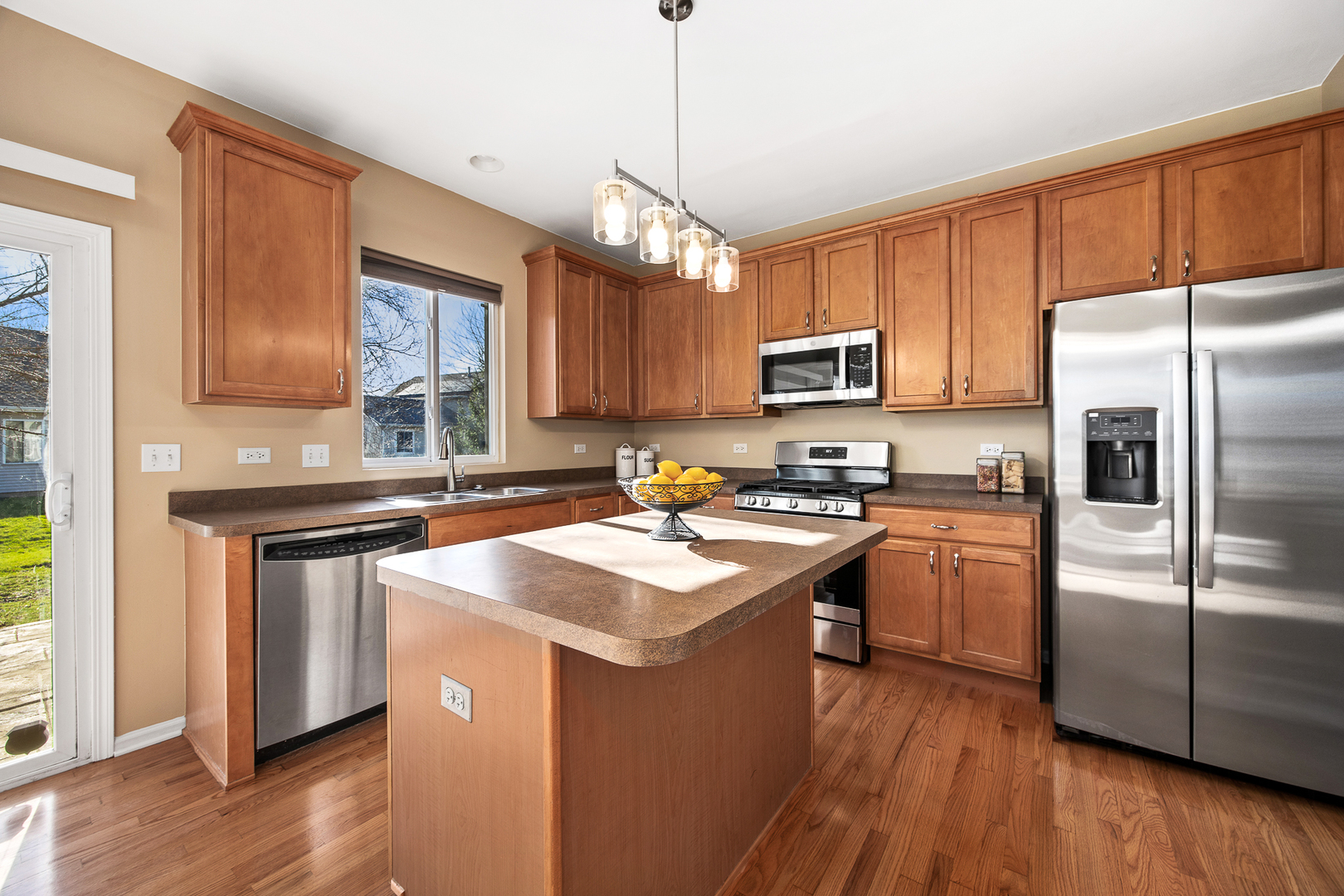 6 CATALPA Court, Bolingbrook, IL 60490