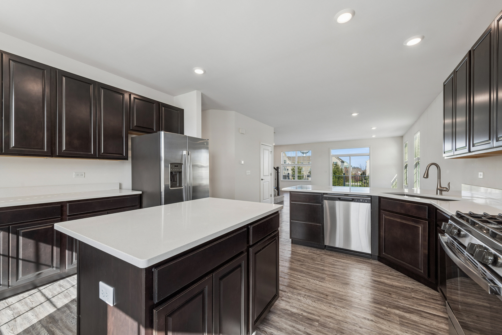 511 Cimmaron Circle, Crystal Lake, IL 60012