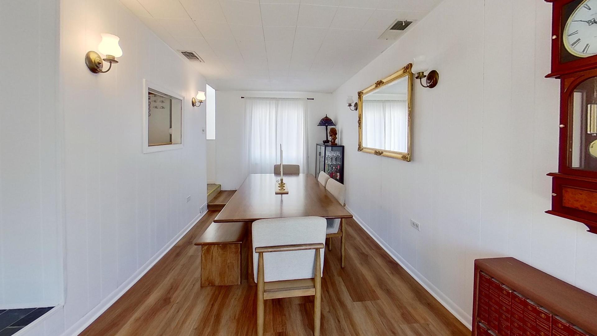 446 N Main Street, Lombard, IL 60148