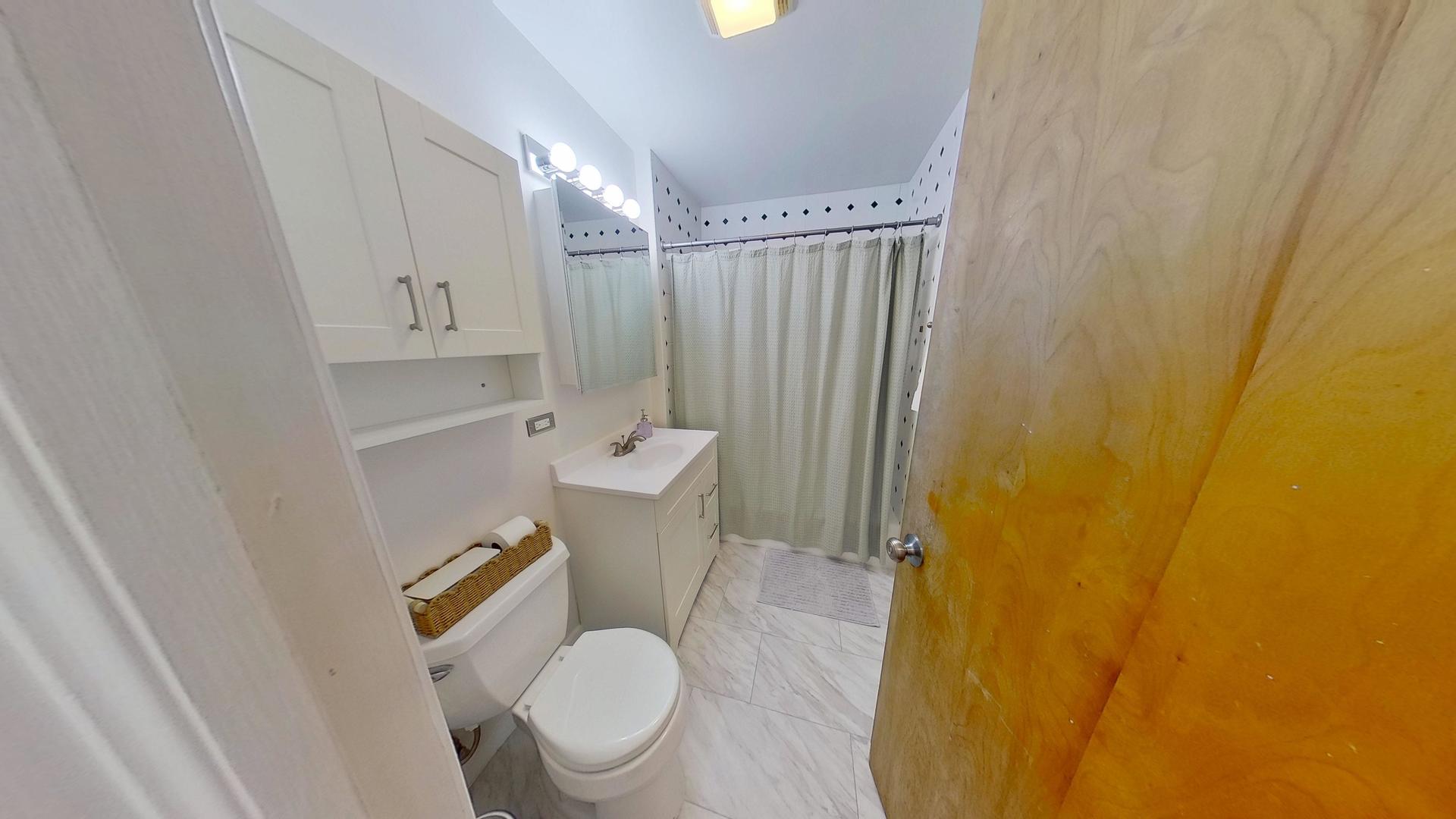 446 N Main Street, Lombard, IL 60148