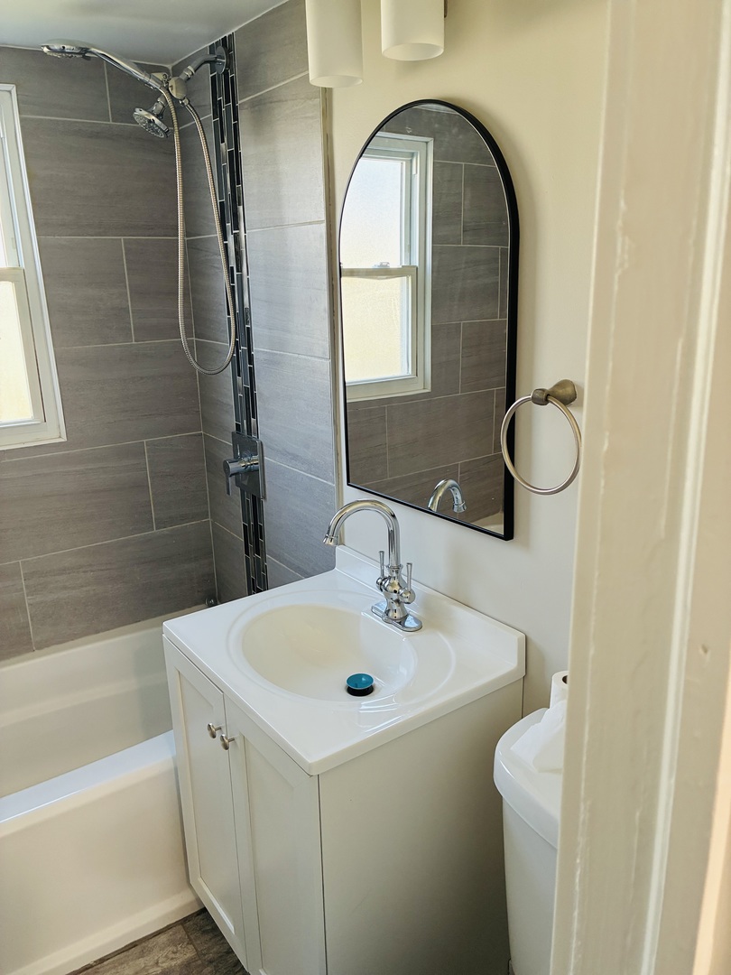 16826 Orchard Ridge Avenue, Hazel Crest, IL 60429