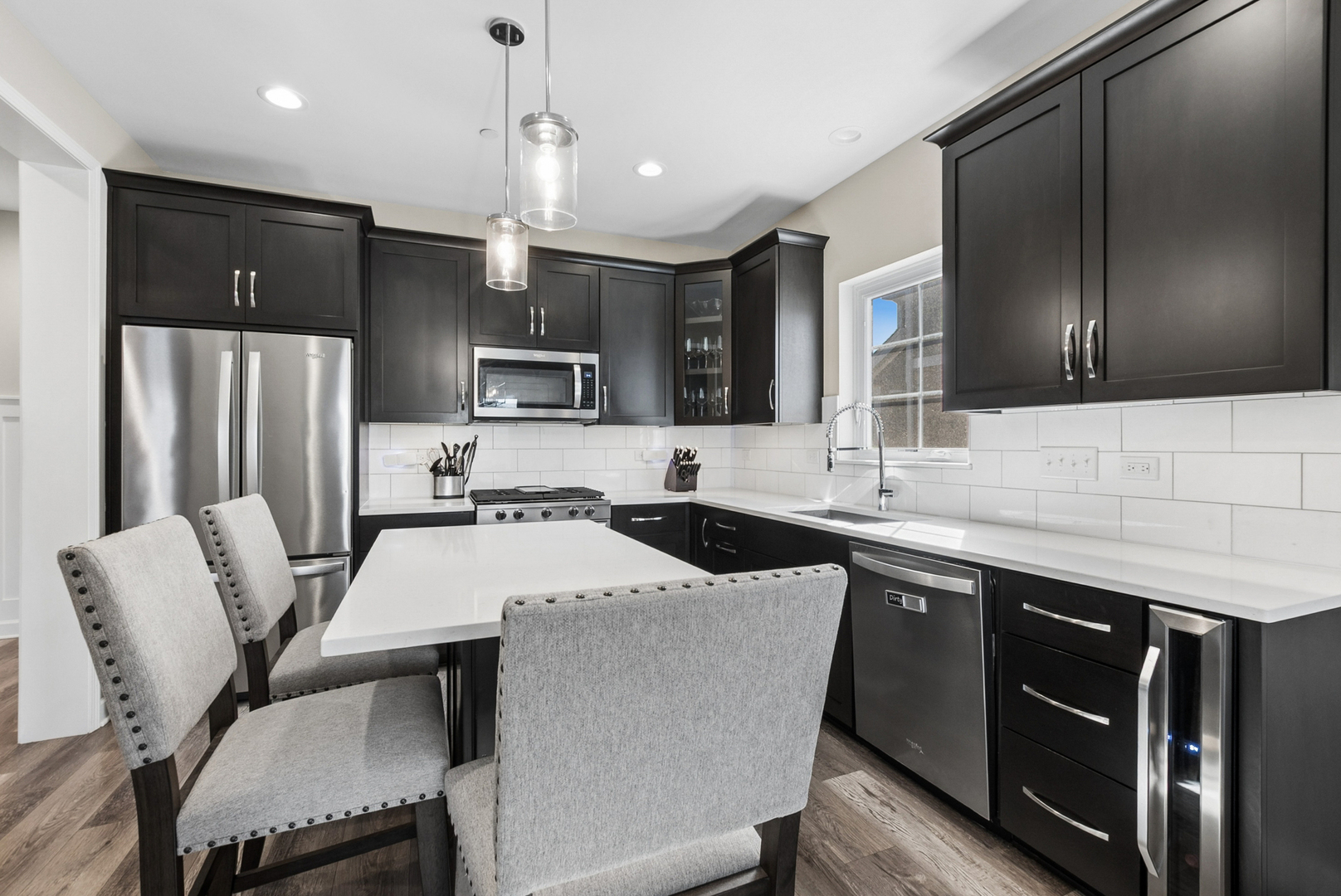 14256 Lacey Drive, Lemont, IL 60439