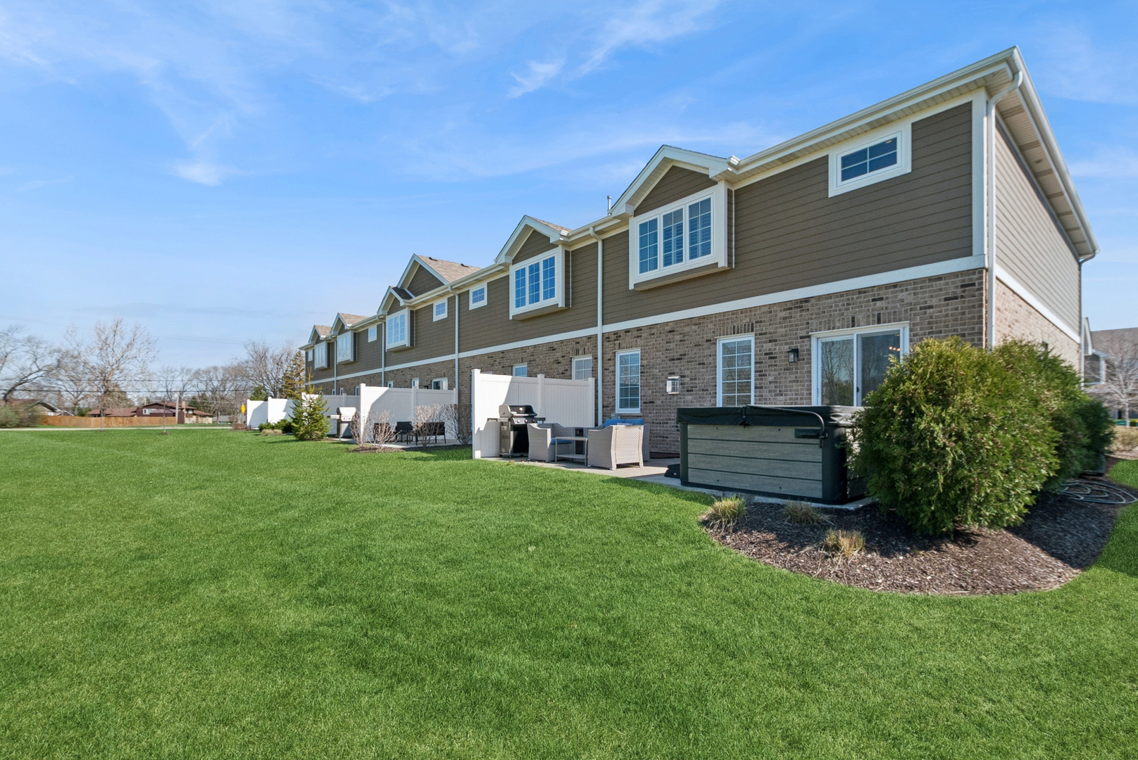 14256 Lacey Drive, Lemont, IL 60439