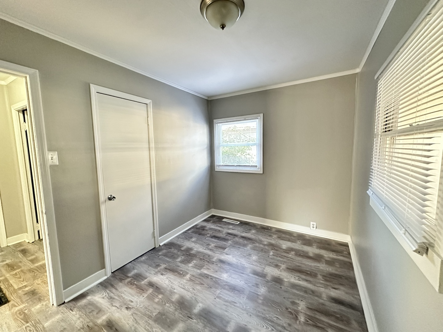 1061 Cottage Place, Joliet, IL 60436