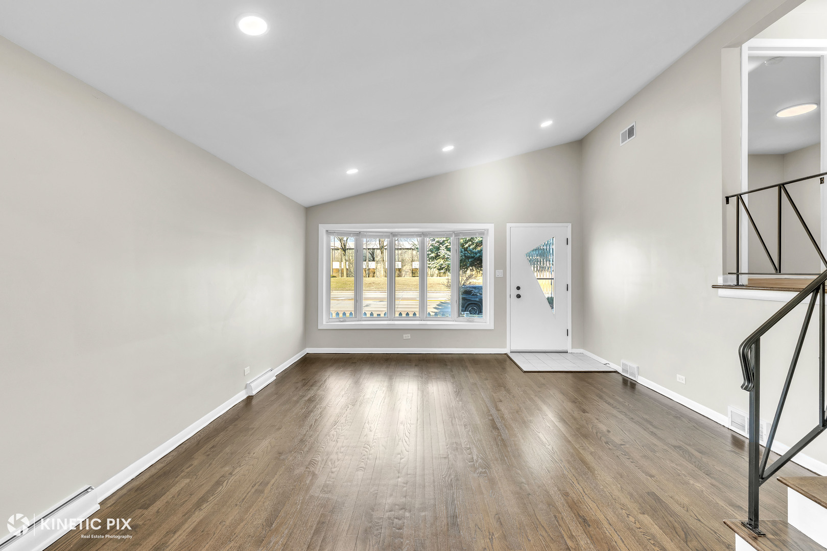 11011 W Roosevelt Road, Westchester, IL 60154