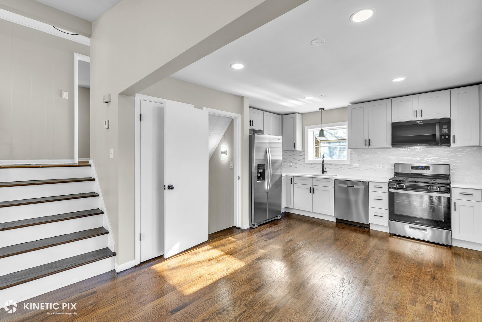 11011 W Roosevelt Road, Westchester, IL 60154