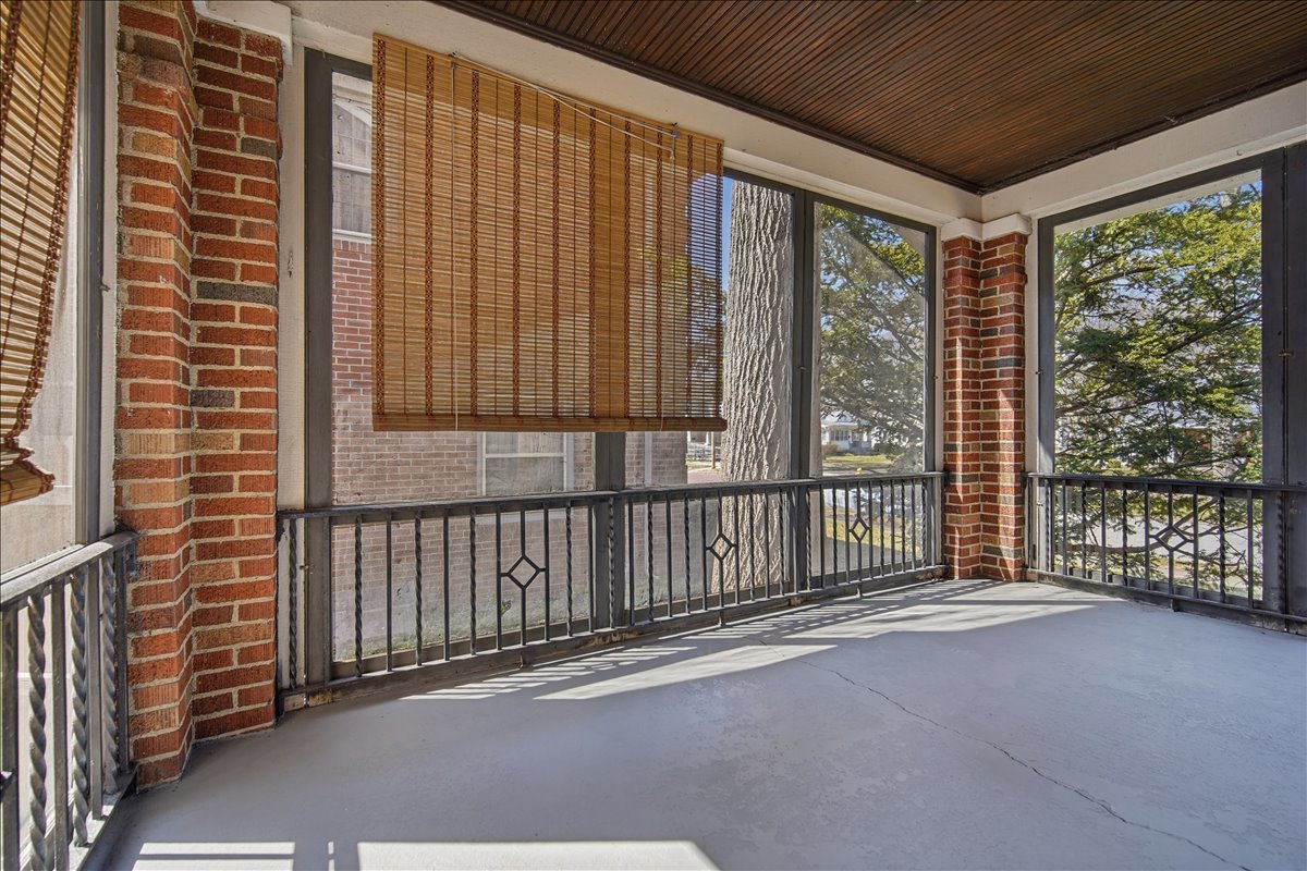 503 E Chestnut Street, Bloomington, IL 61701