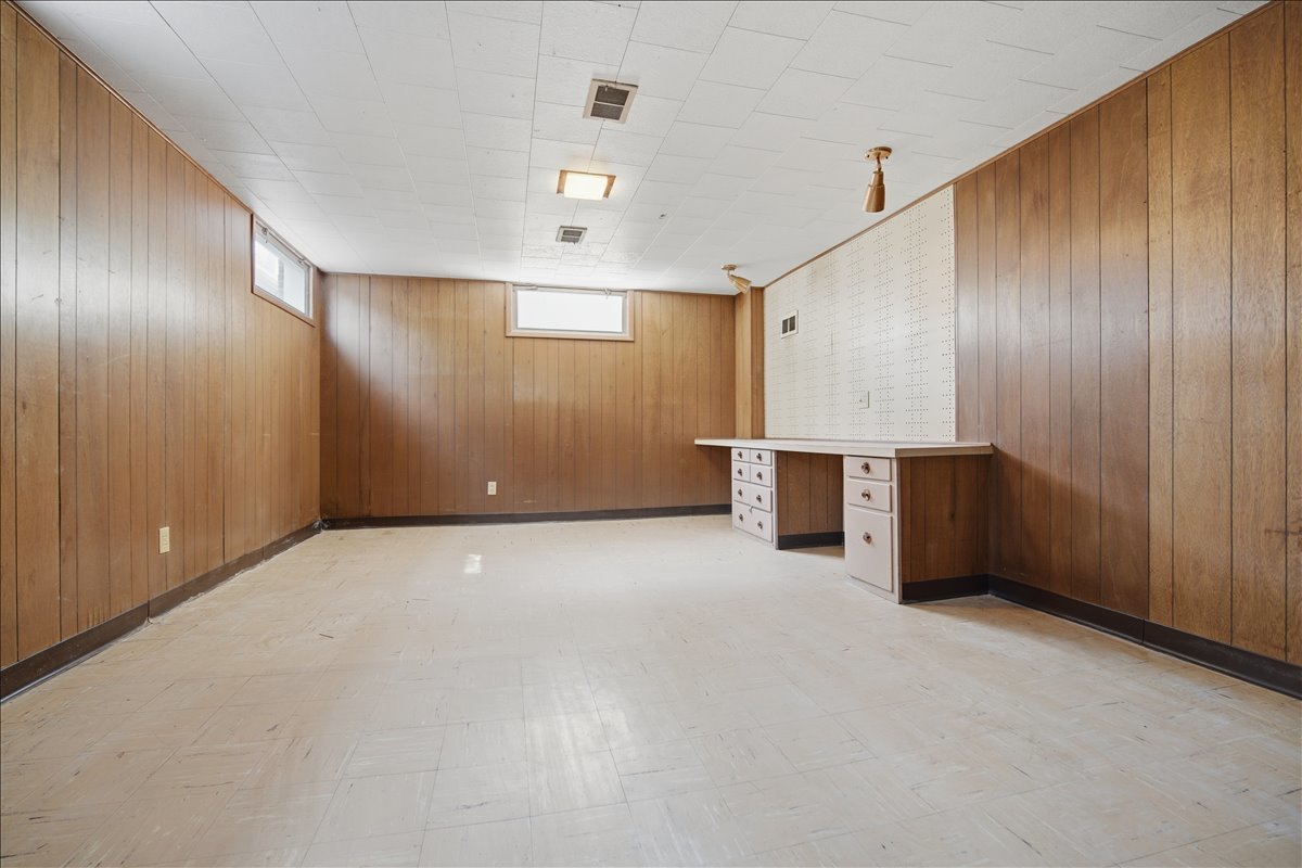 503 E Chestnut Street, Bloomington, IL 61701