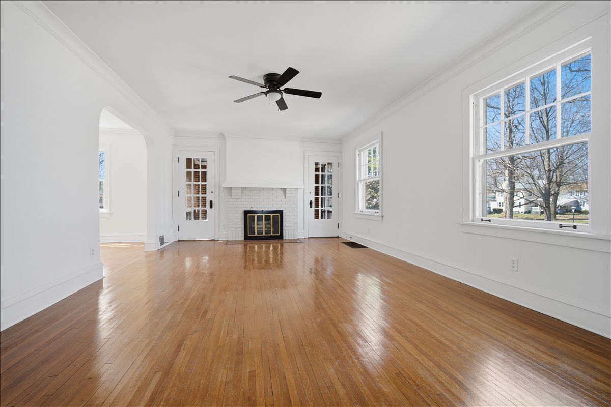 503 E Chestnut Street, Bloomington, IL 61701