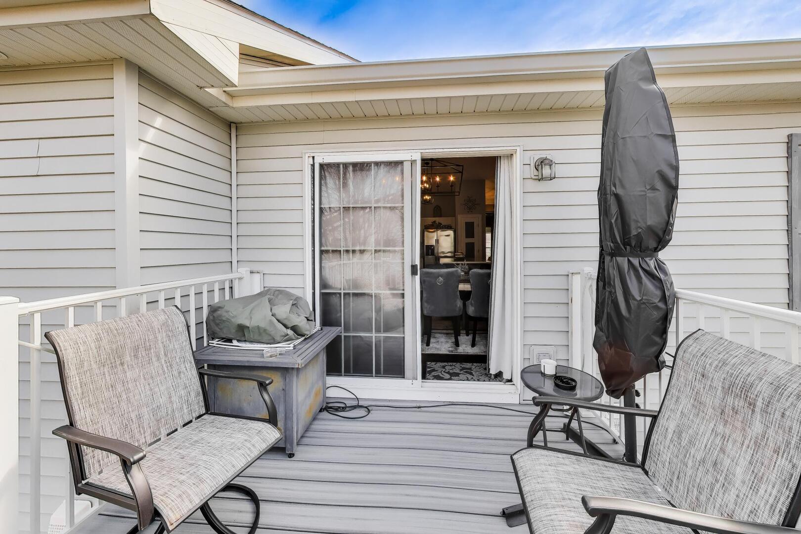 2325 Georgetown Circle, Aurora, IL 60503