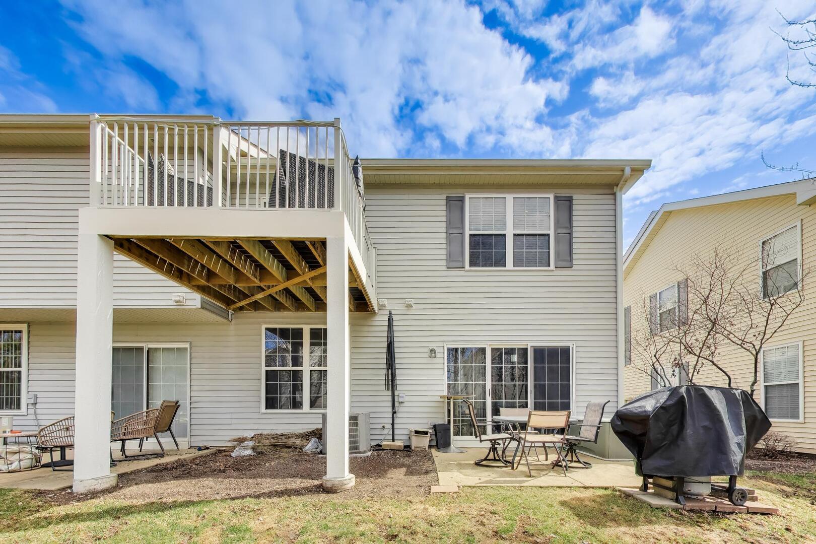 2325 Georgetown Circle, Aurora, IL 60503