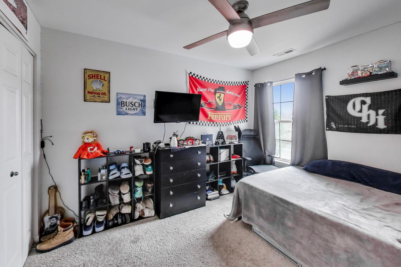 2325 Georgetown Circle, Aurora, IL 60503