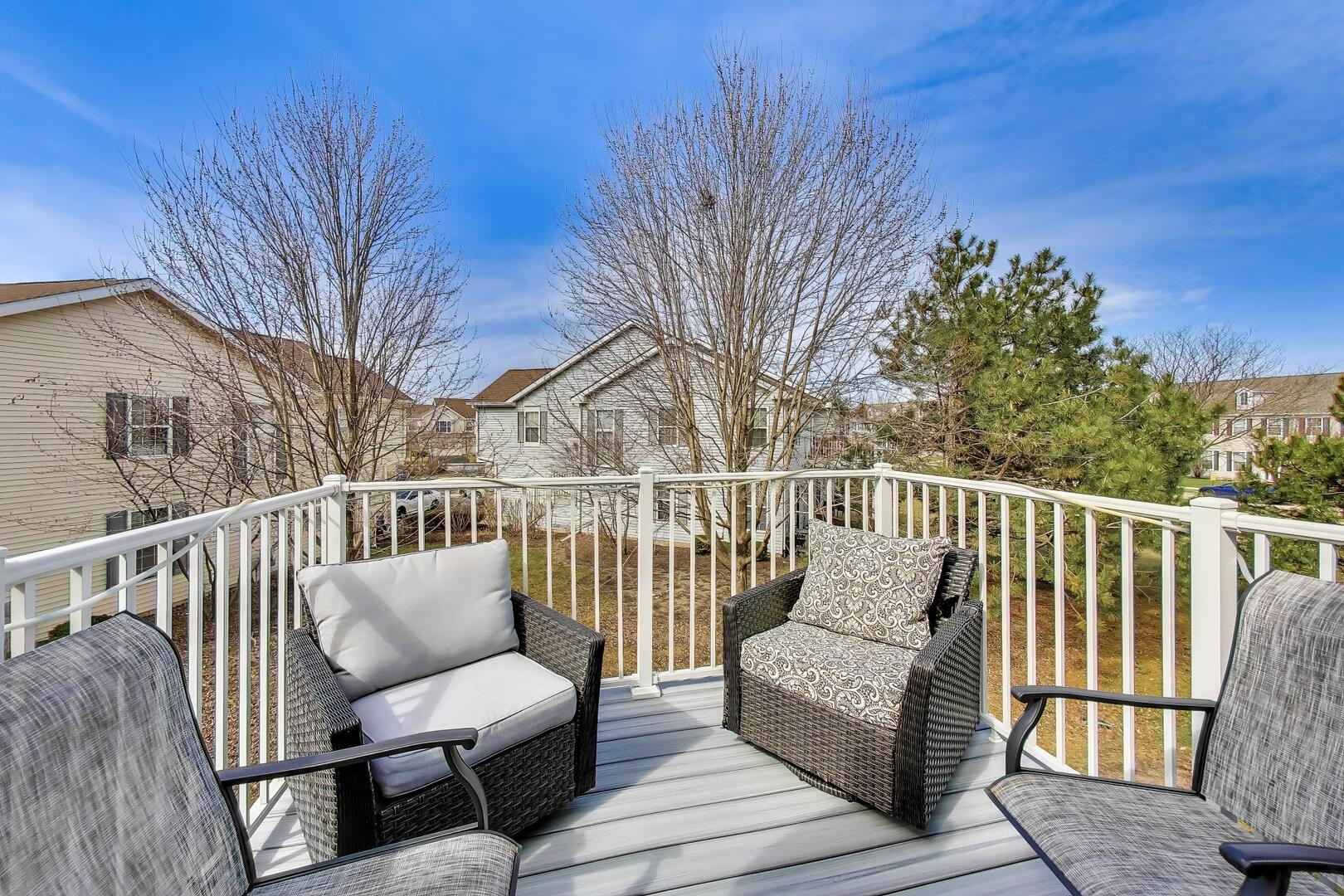 2325 Georgetown Circle, Aurora, IL 60503