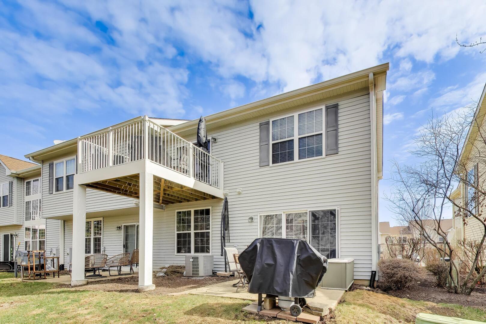 2325 Georgetown Circle, Aurora, IL 60503