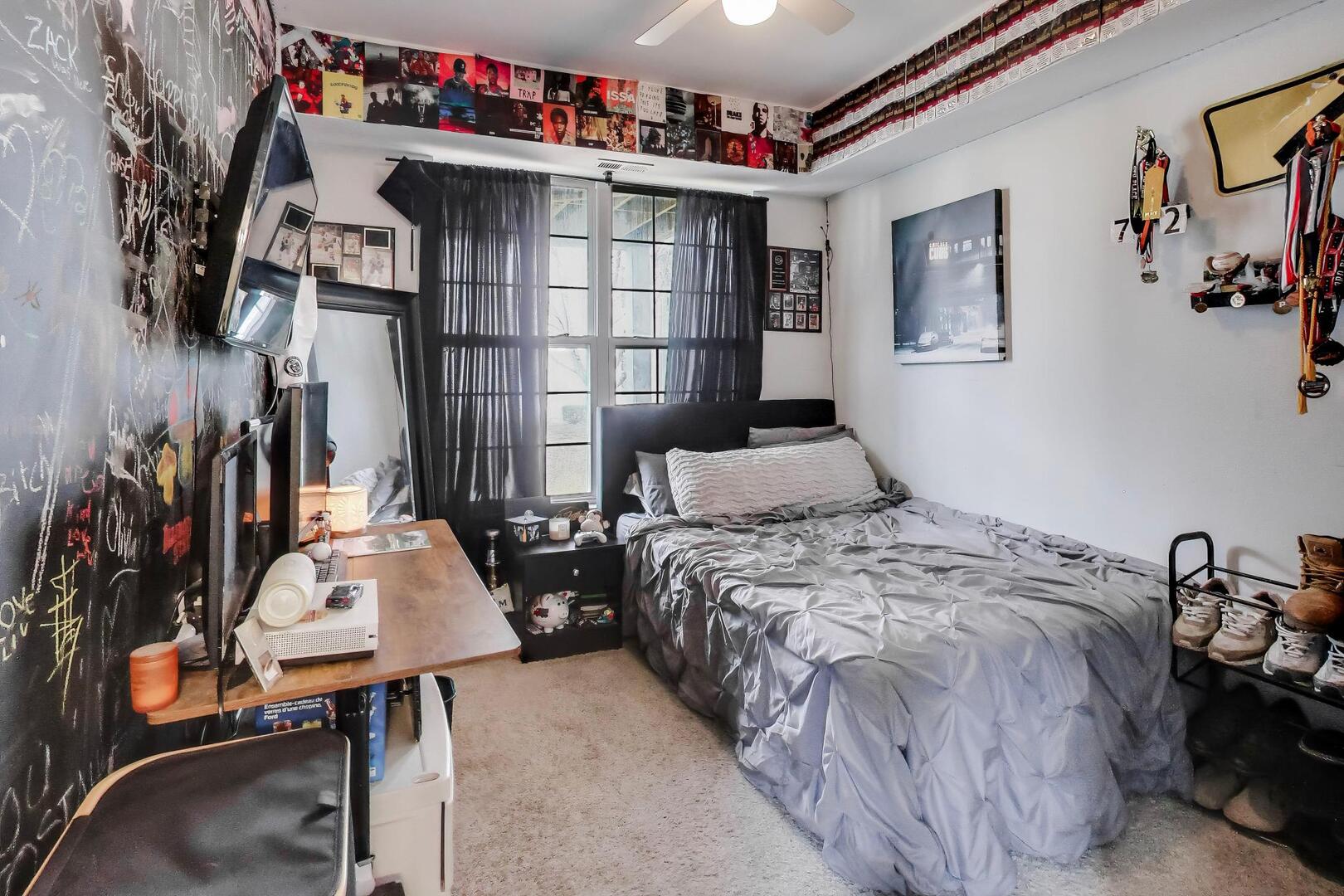 2325 Georgetown Circle, Aurora, IL 60503