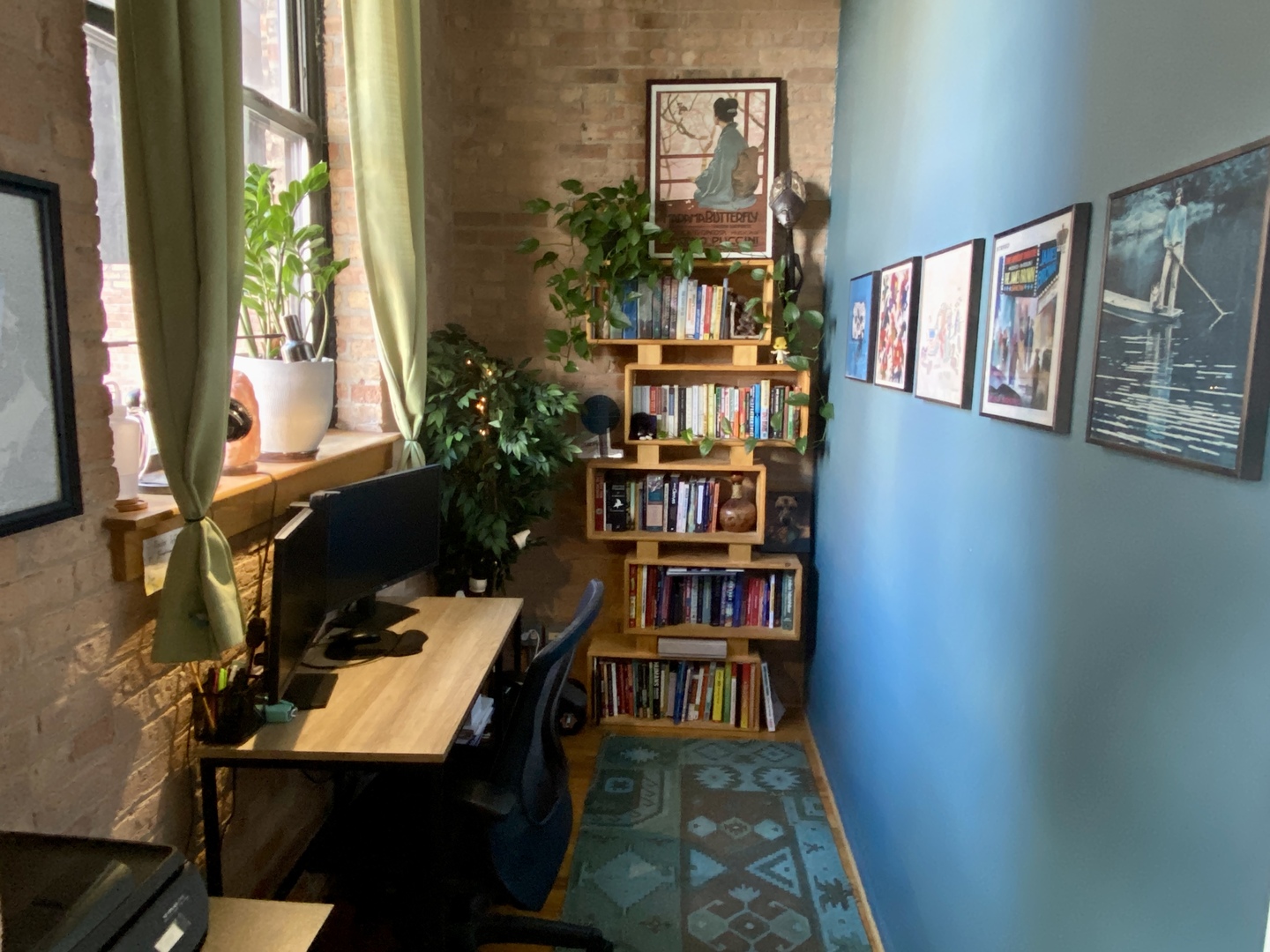 1250 W Van Buren Street #208, Chicago, IL 60607