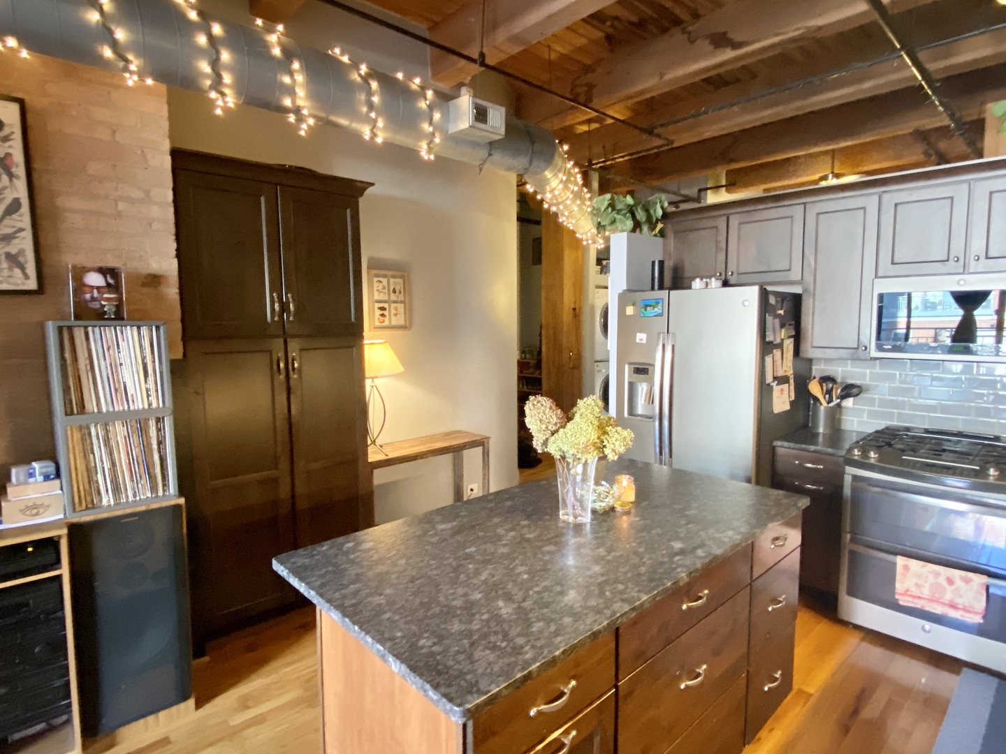 1250 W Van Buren Street #208, Chicago, IL 60607