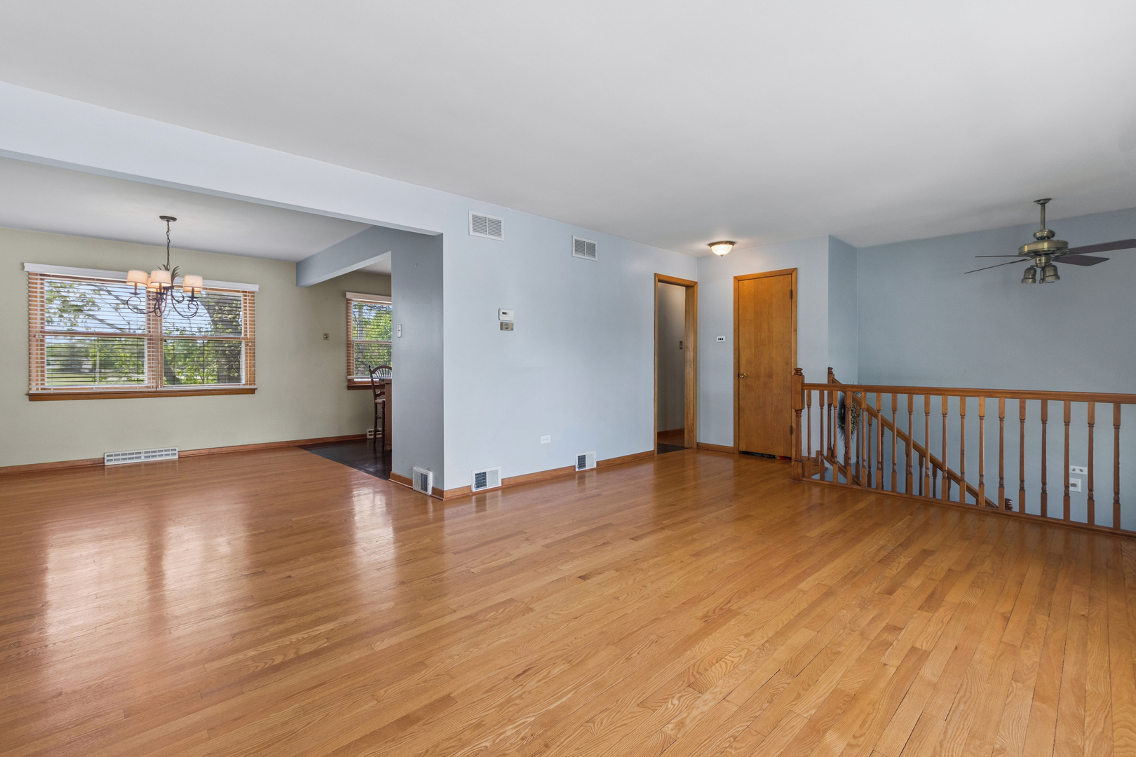 1259 Heather Road, Homewood, IL 60430