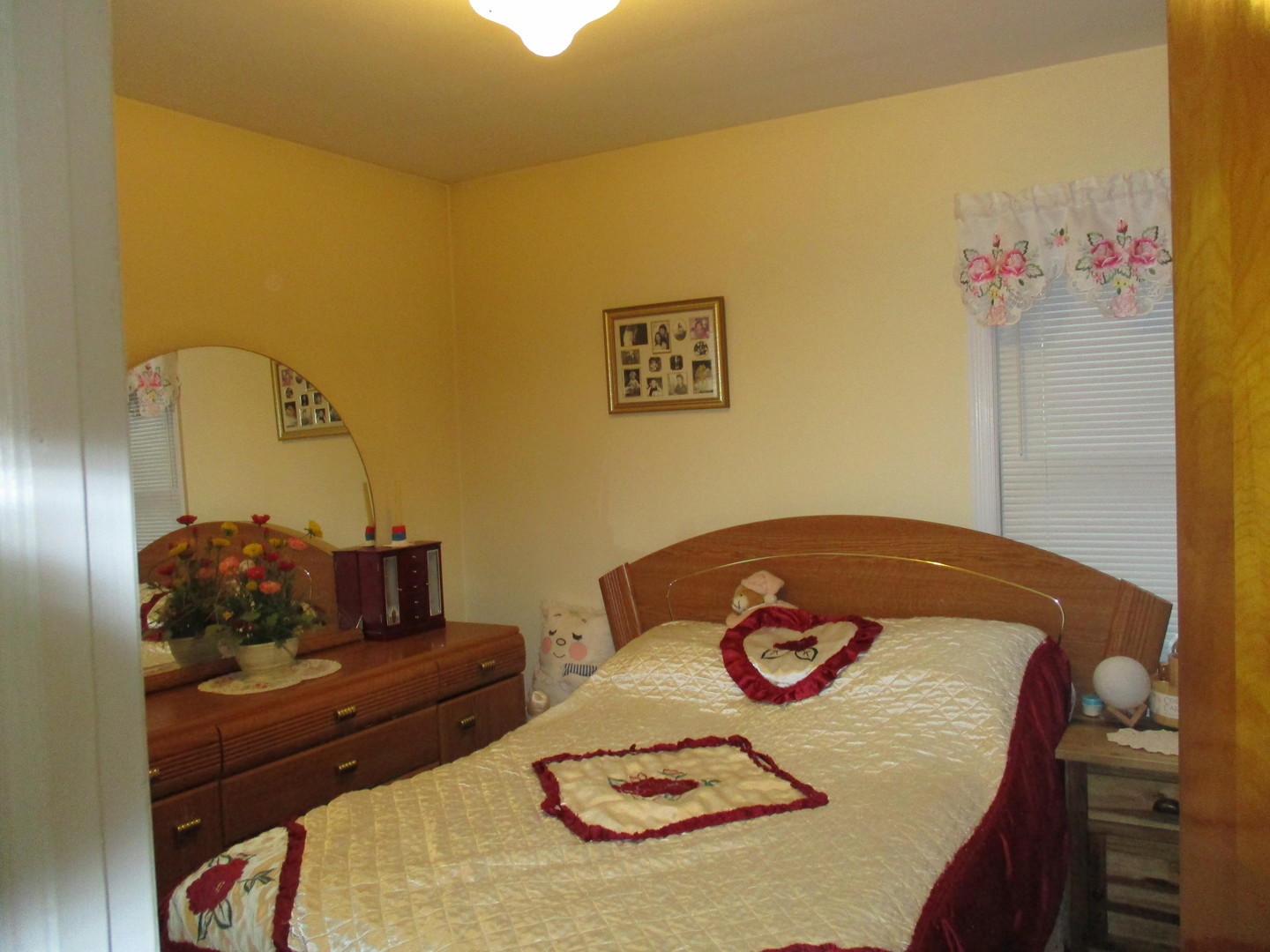 11322 S AVENUE G, Chicago, IL 60617