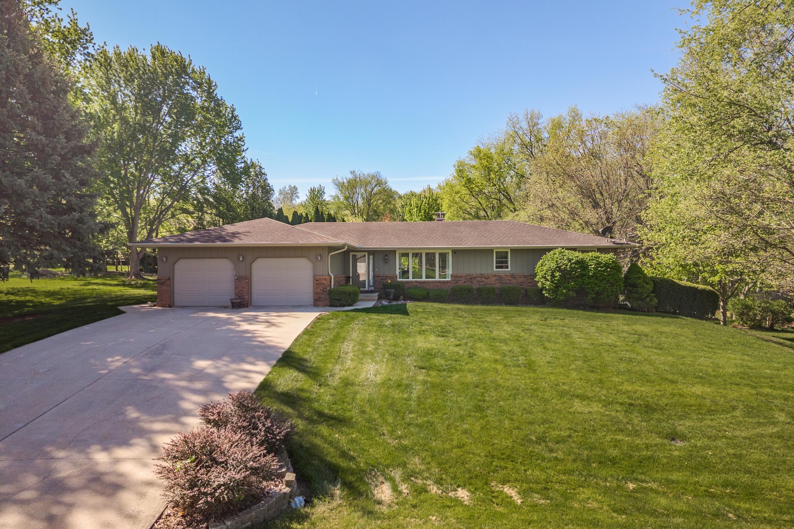 9305 Regal Court, Bloomington, IL 61705