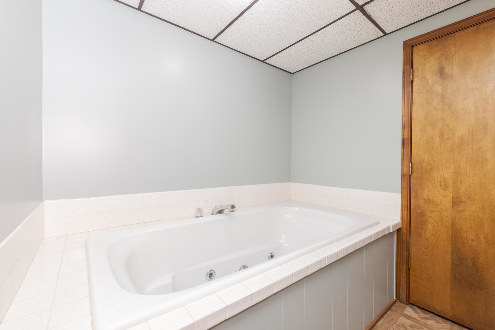 9305 Regal Court, Bloomington, IL 61705