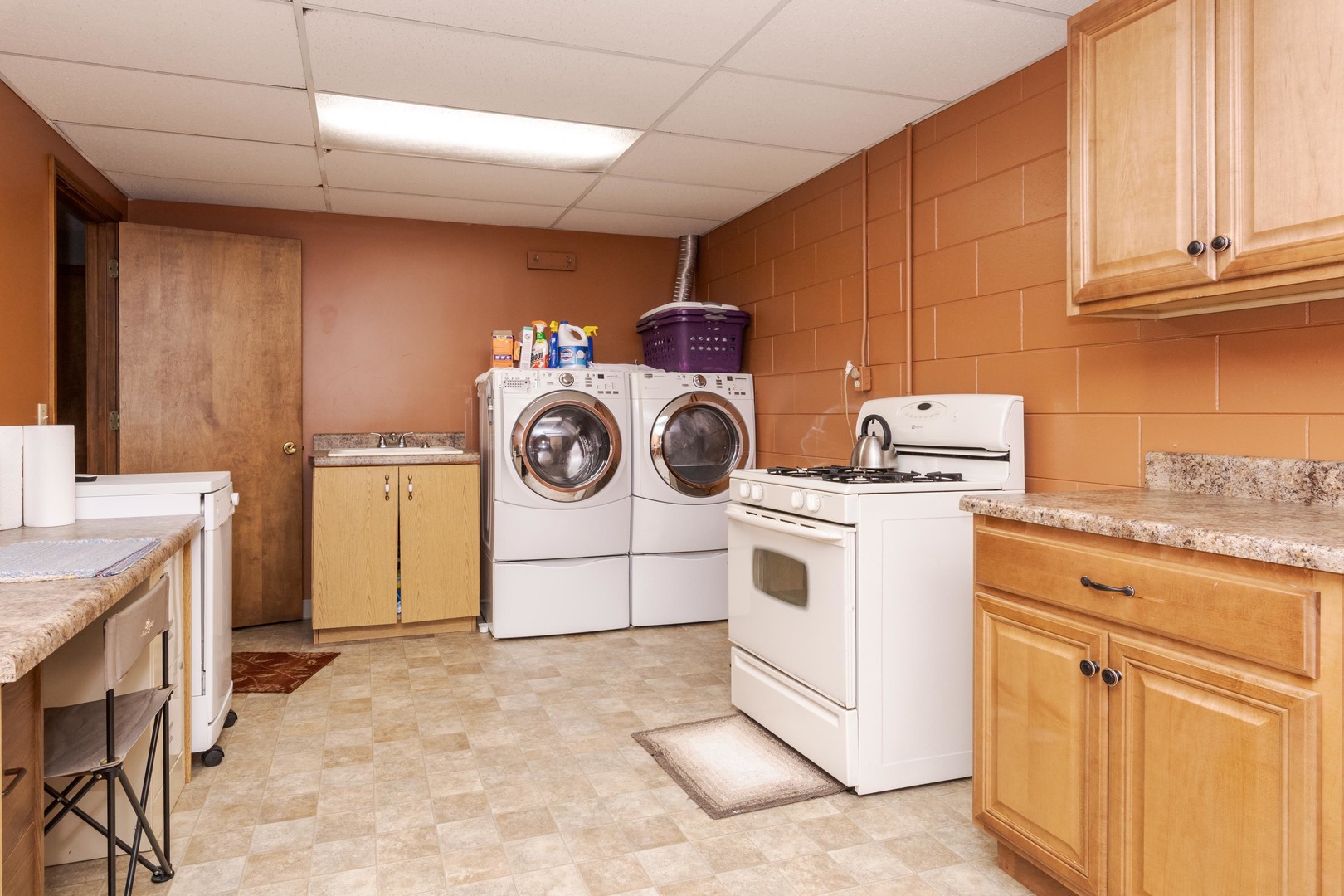 9305 Regal Court, Bloomington, IL 61705