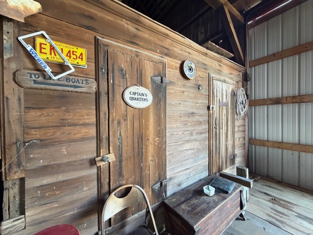 915 E Emery Road, Maroa, IL 61756