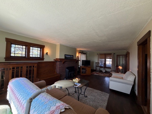 915 E Emery Road, Maroa, IL 61756