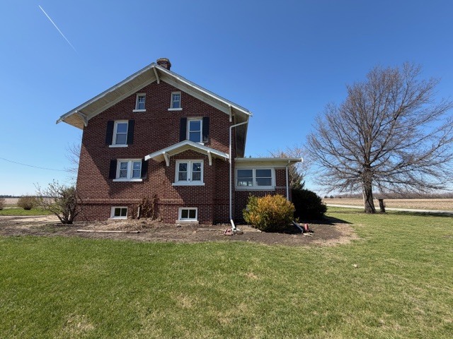 915 E Emery Road, Maroa, IL 61756