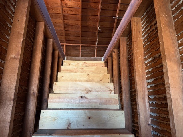 915 E Emery Road, Maroa, IL 61756