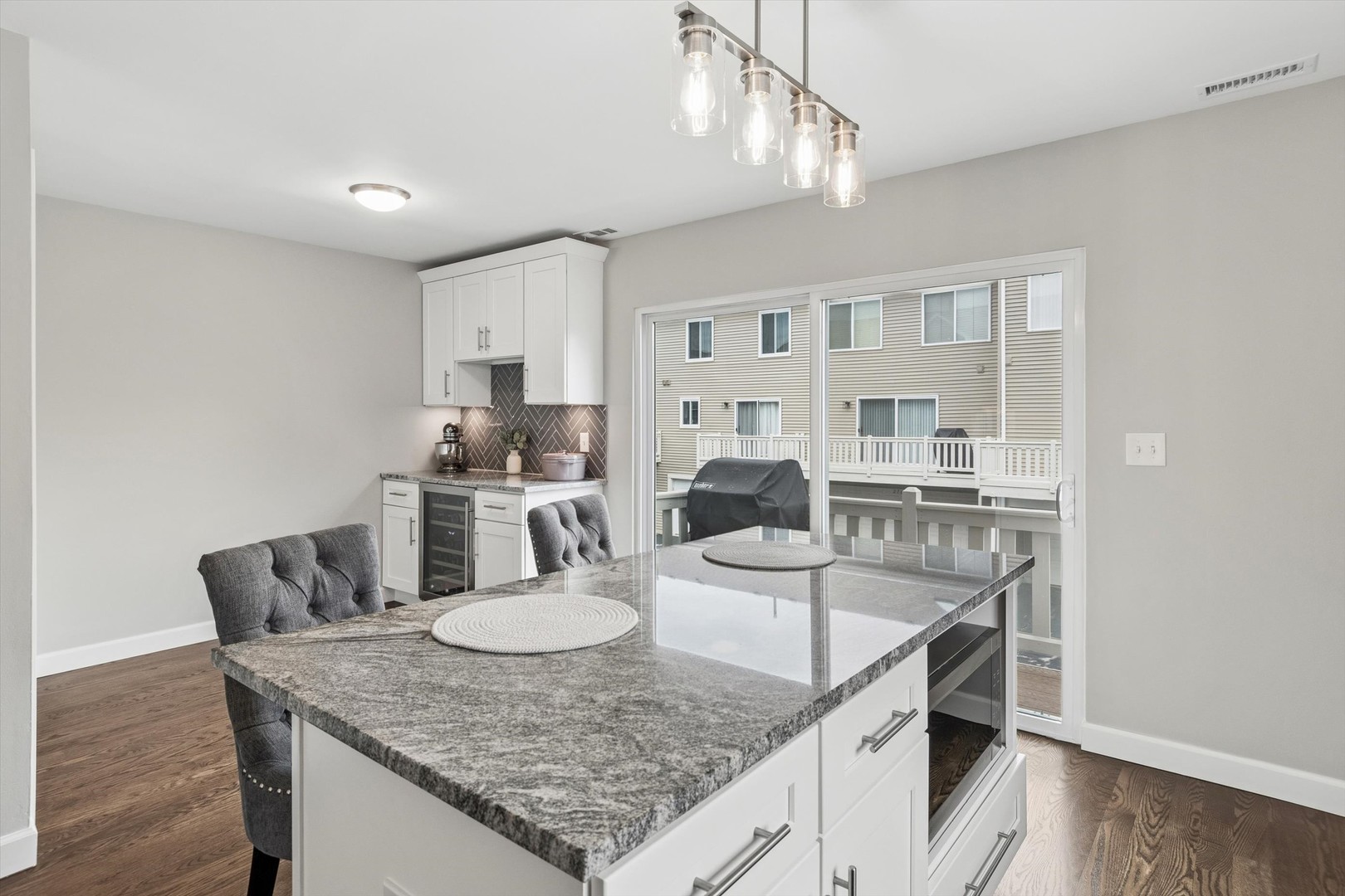 2779 Woodmere Drive #2779, Darien, IL 60561