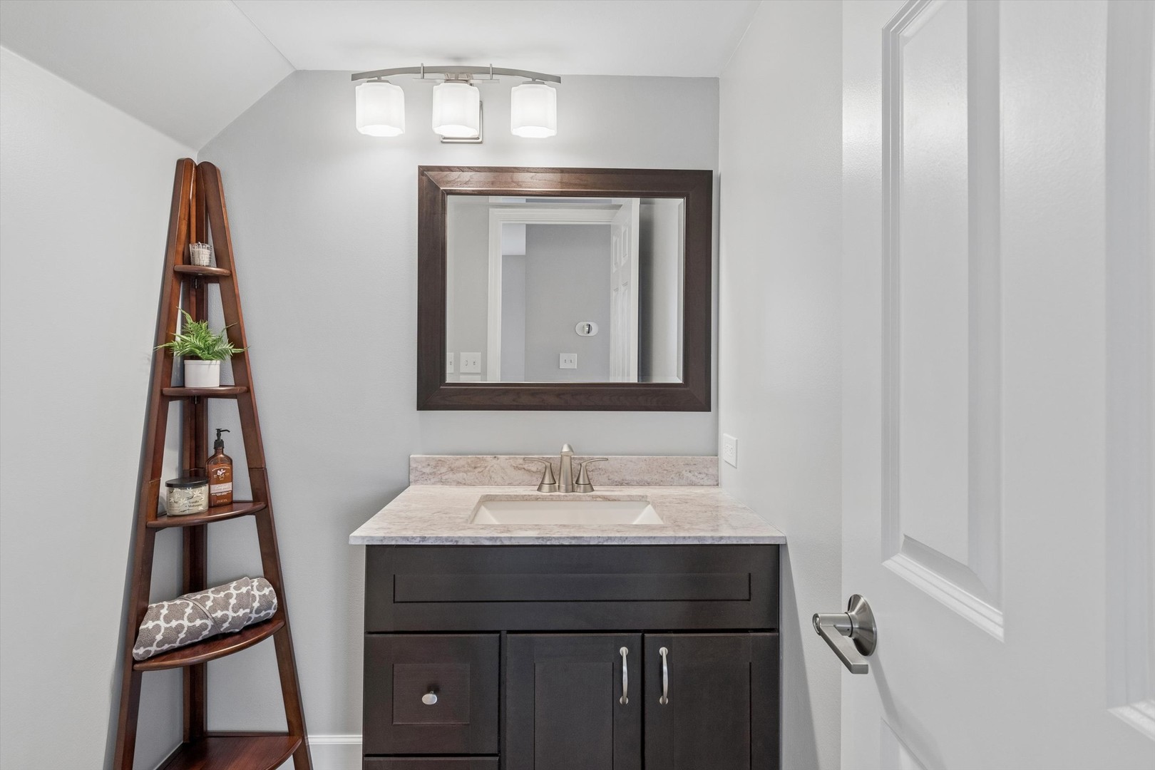 2779 Woodmere Drive #2779, Darien, IL 60561