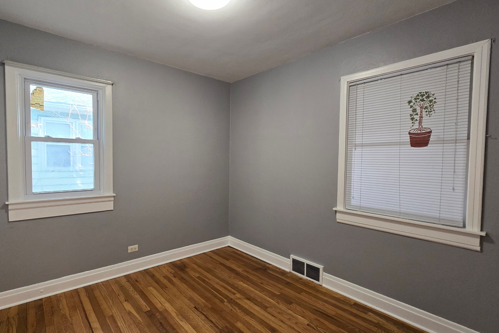 417 S Lewis Avenue, Waukegan, IL 60085