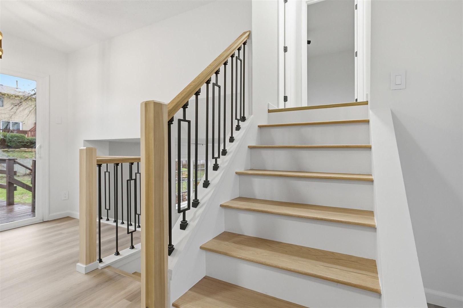 1305 Bancroft Drive, Bloomington, IL 61704