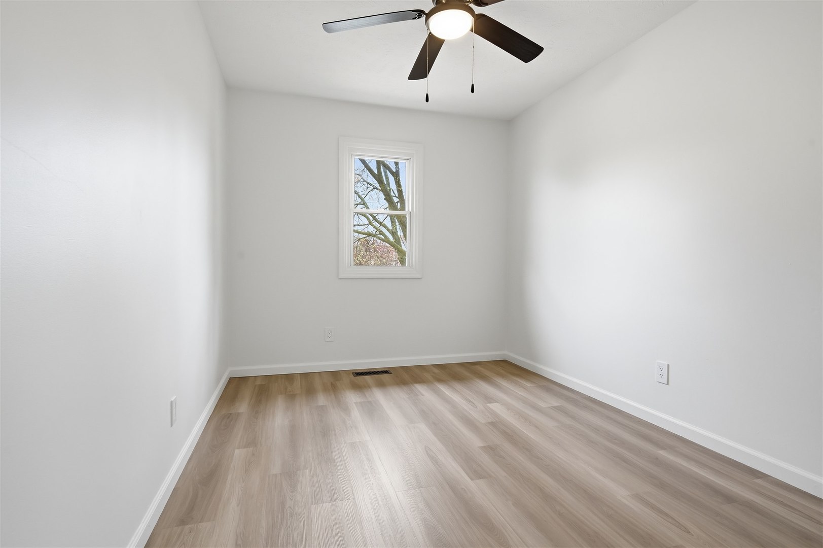 1305 Bancroft Drive, Bloomington, IL 61704