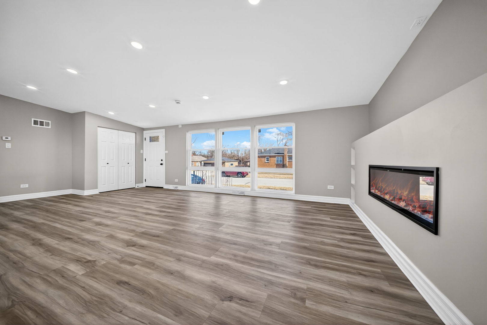 14940 Oak Street, Dolton, IL 60419