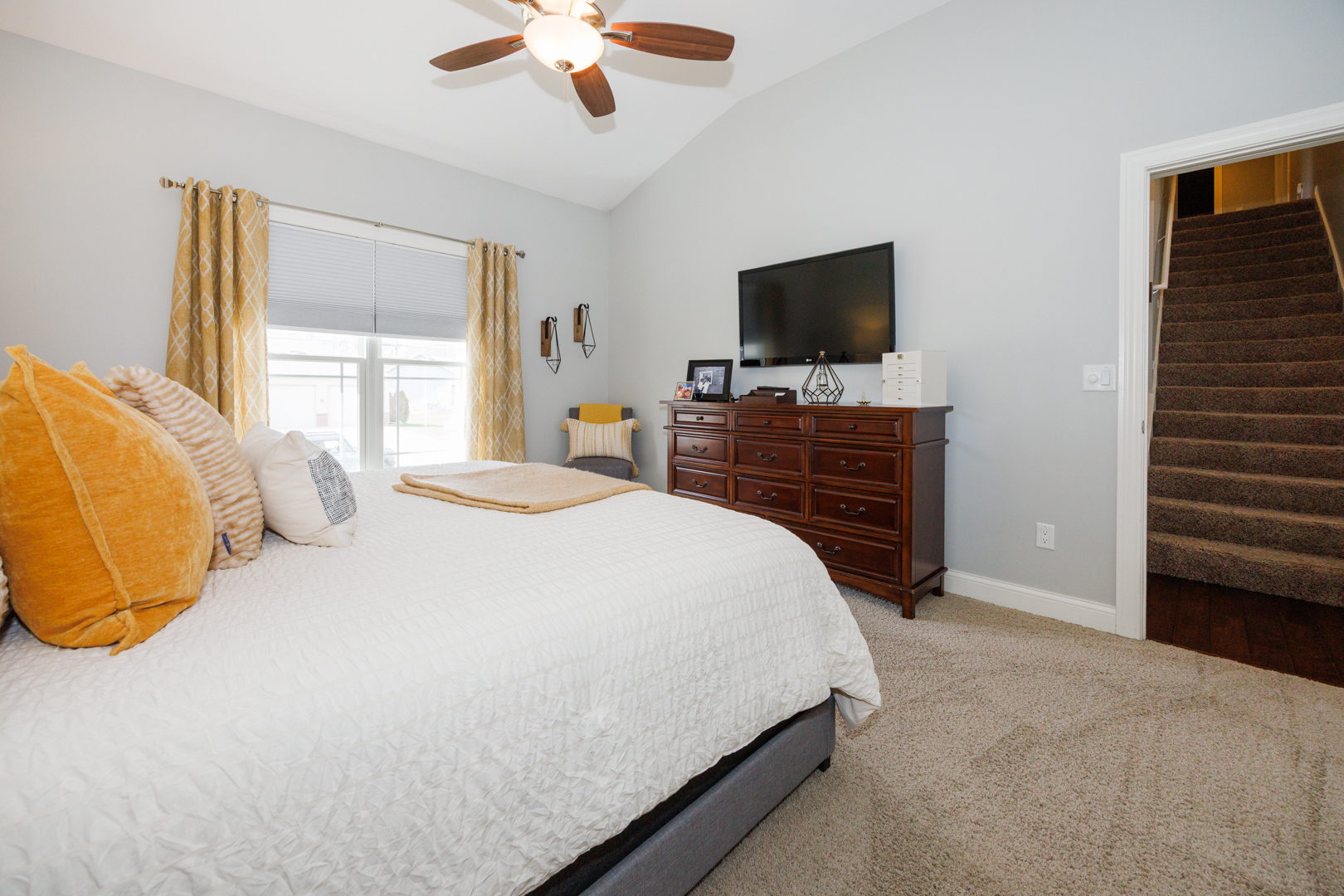 114 Mallard Way, Hudson, IL 61748