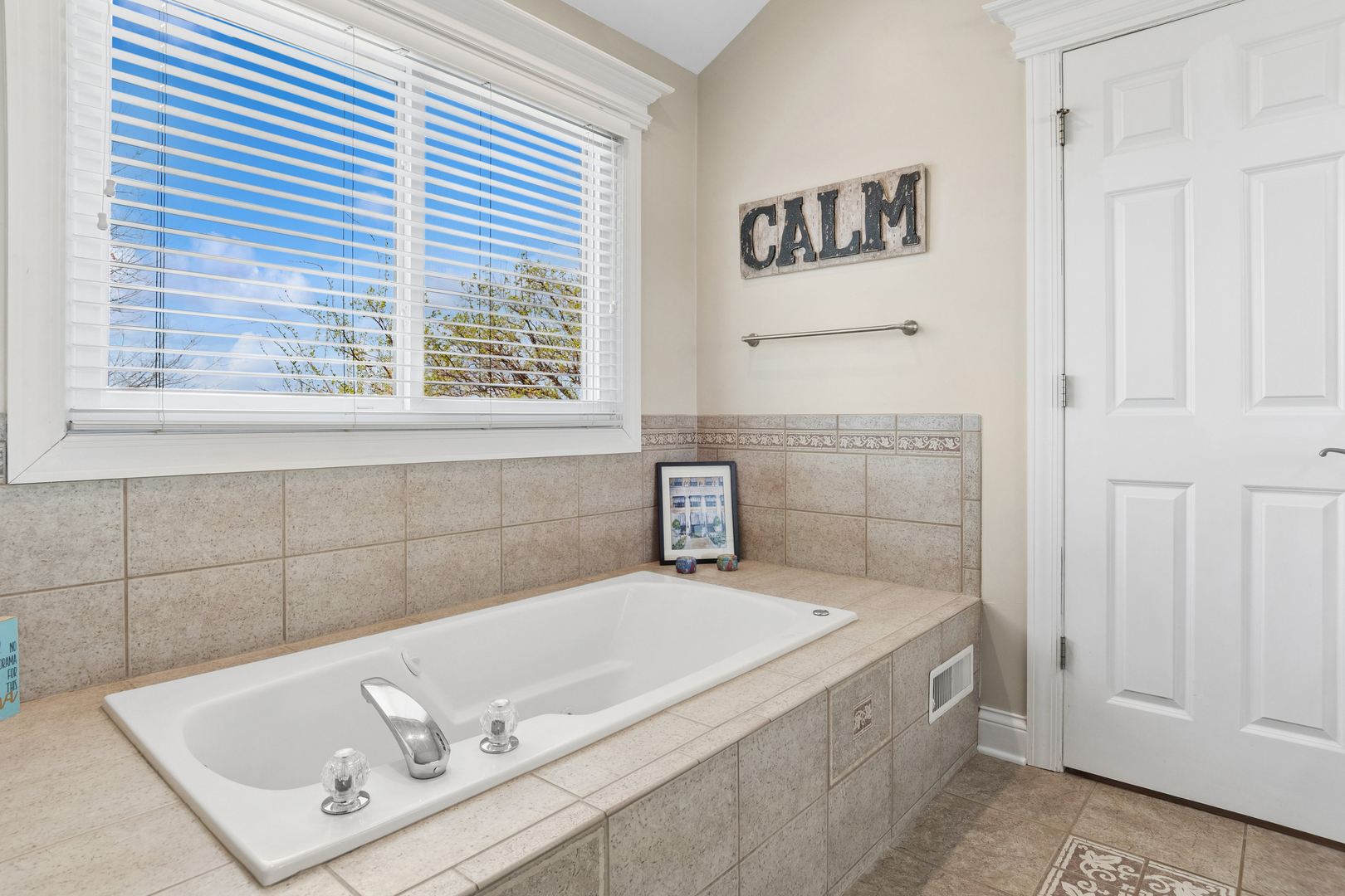 15206 S Lincolnway Circle, Plainfield, IL 60544