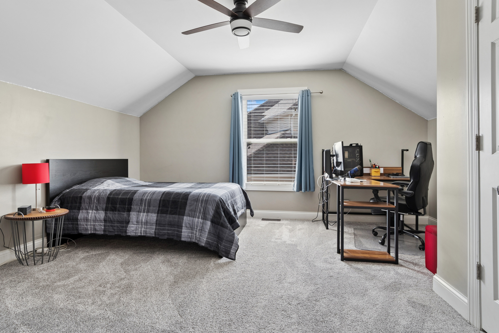 15206 S Lincolnway Circle, Plainfield, IL 60544